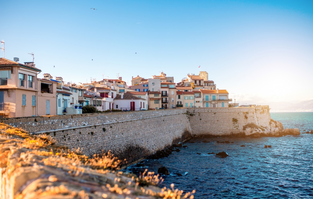 Antibes : comment investir dans le viager en toute sérénité